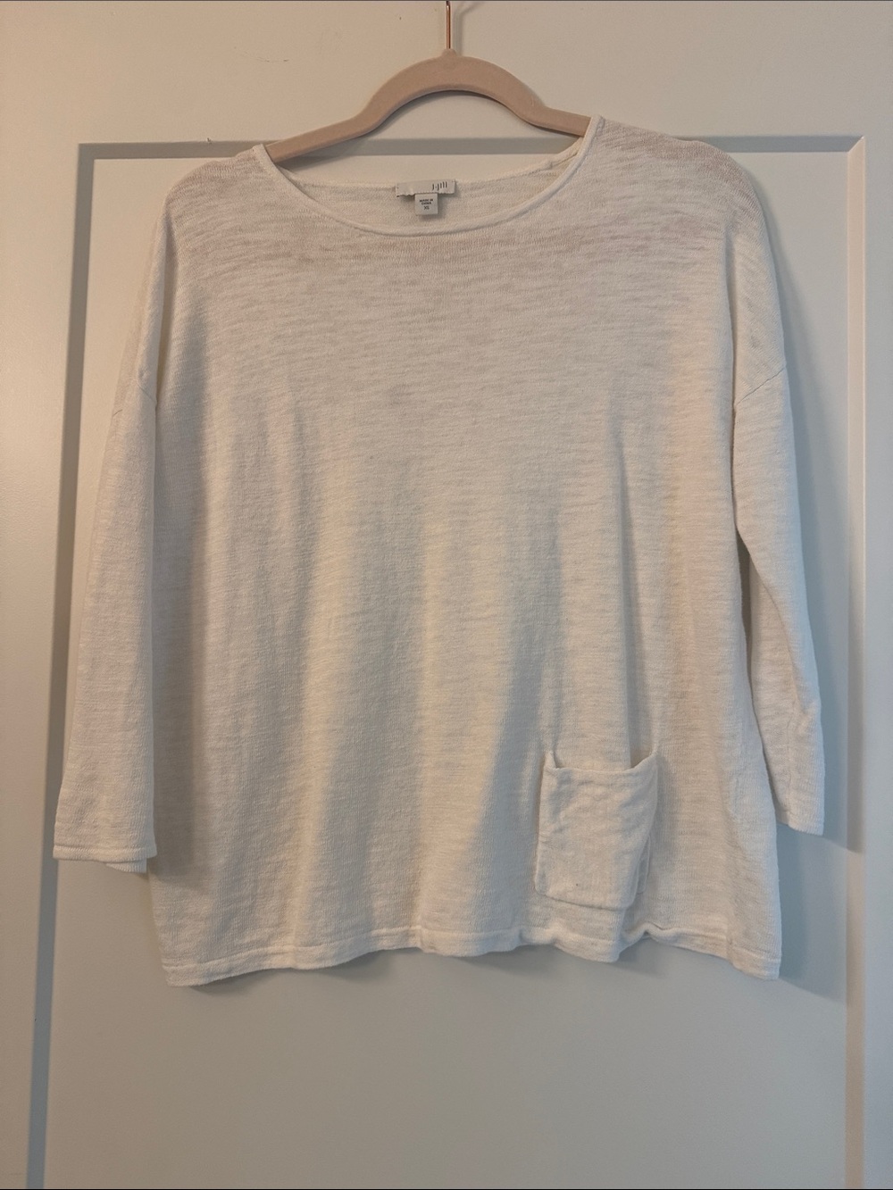 J. Jill Cream Lightweight Crewneck shirt with Pocket